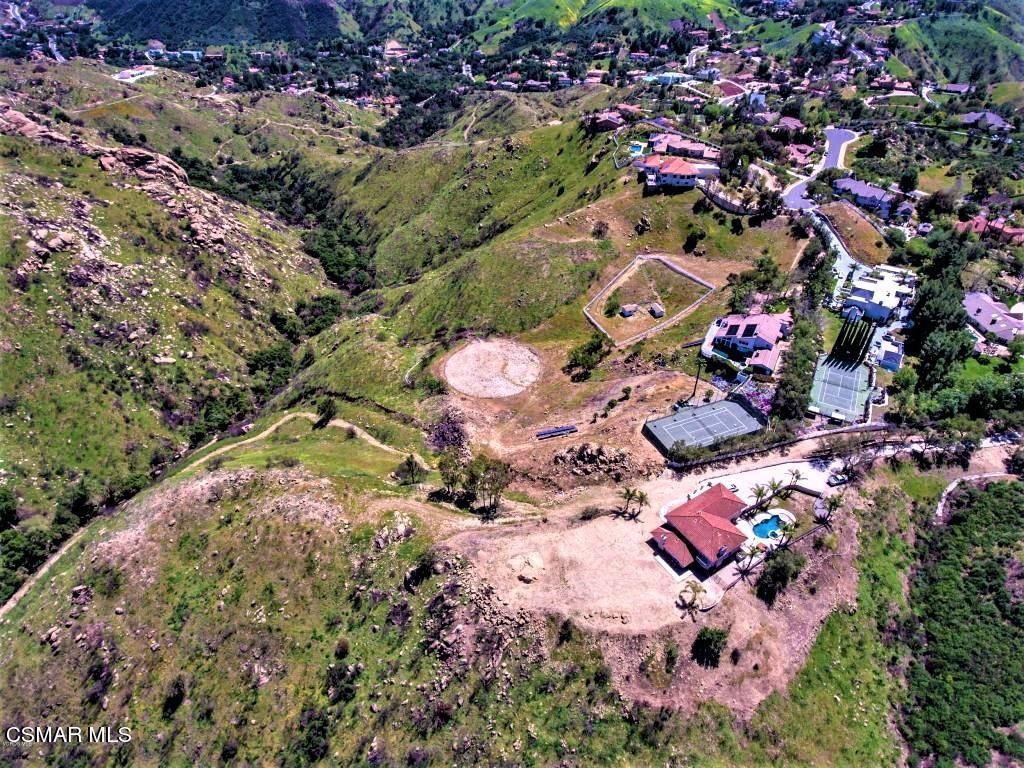 142 Saddlebow Rd, Bell Canyon, CA 91307